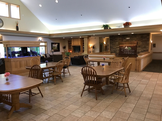 The Bluffs Advanced Memory Care at Hudson Comforts of Home image