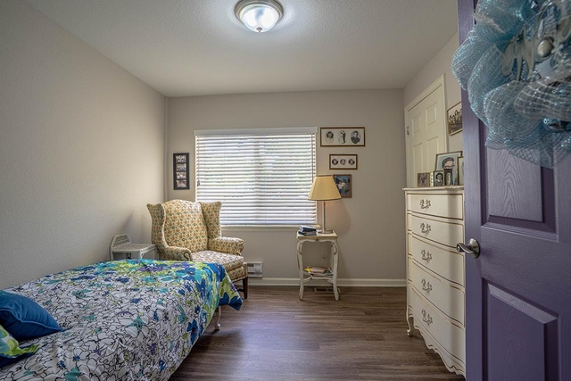 Jaxpointe Assisted Living at Holland St image