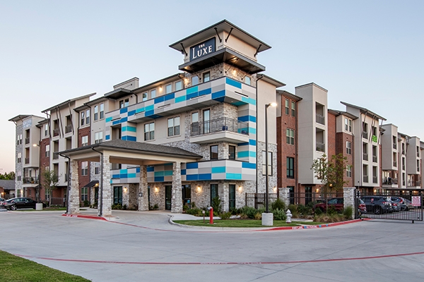 The Luxe at Cedar Hill image