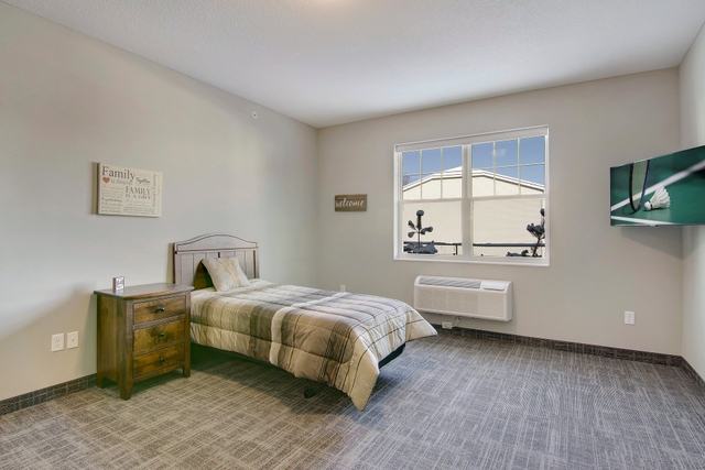 Suite Living of Spring Lake Park image
