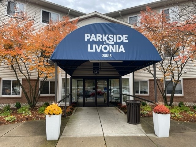 Parkside of Livonia image