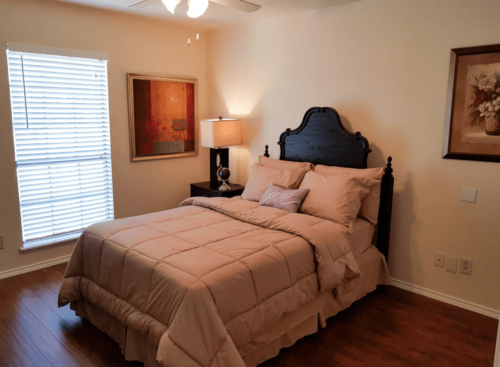 Silver Oaks Residential Assisted Living image