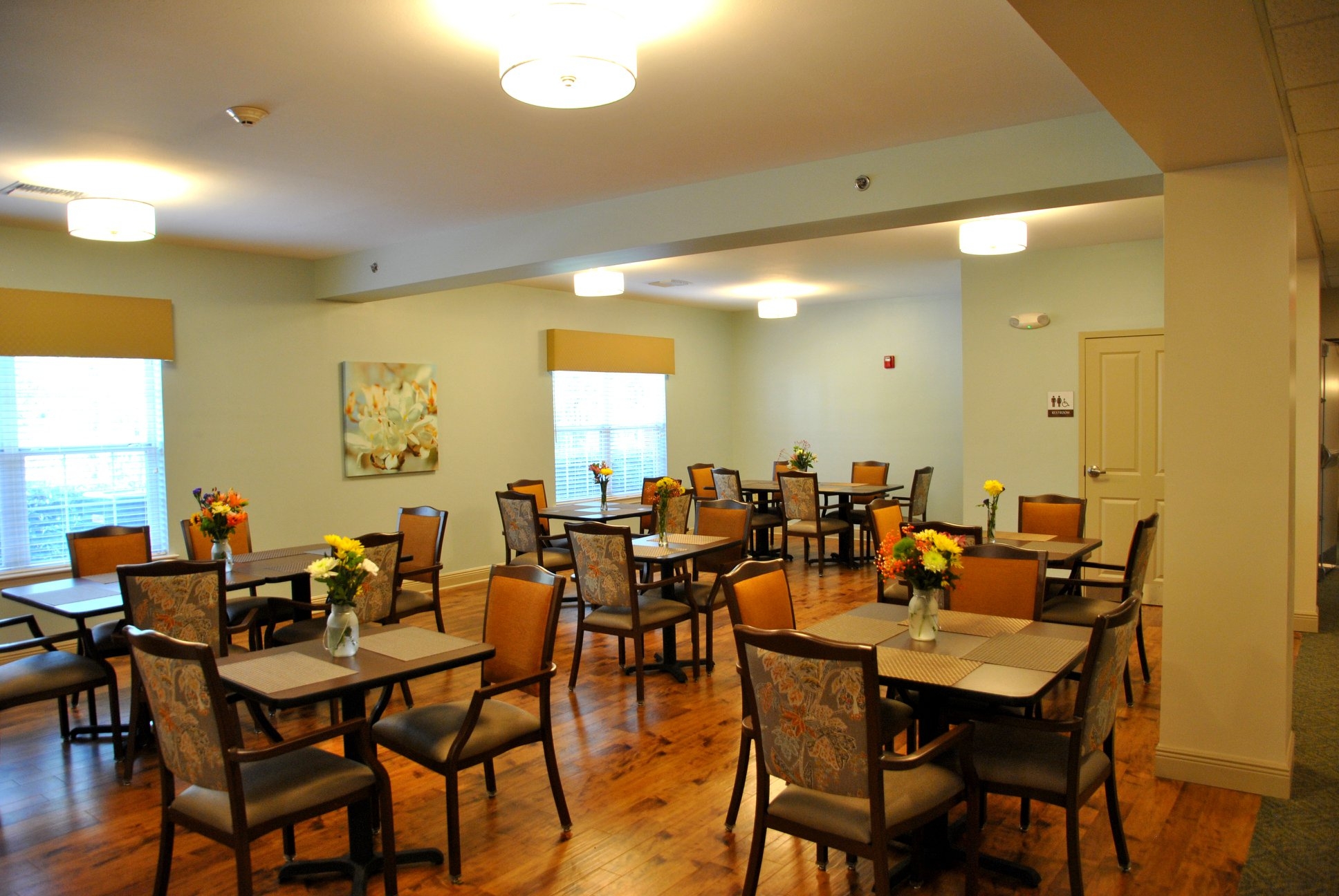 Knollwood Pointe Assisted Living image