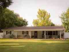 Azalea Oaks Place Assisted Living - CLOSED