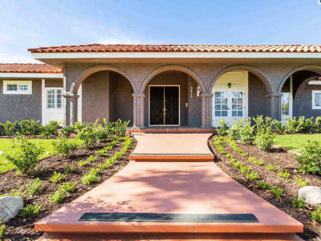 Highlands Manor