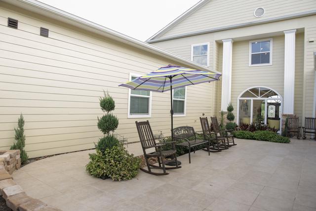 Apex Oaks at Cypress Assisted Living and Memory Care
