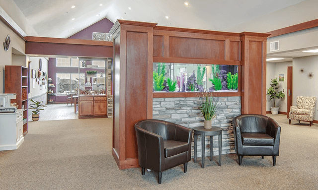Suite Living of Forest Lake