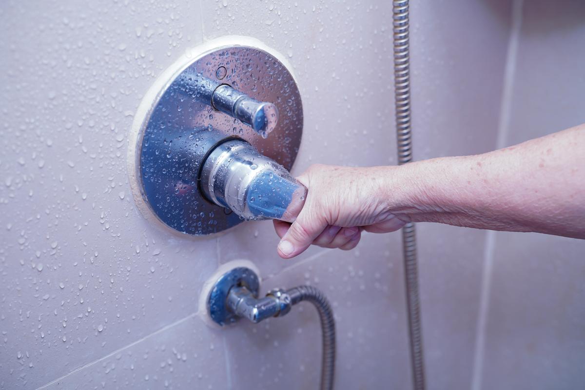 A Guide to Walk-In Showers for the Elderly - Hero Image