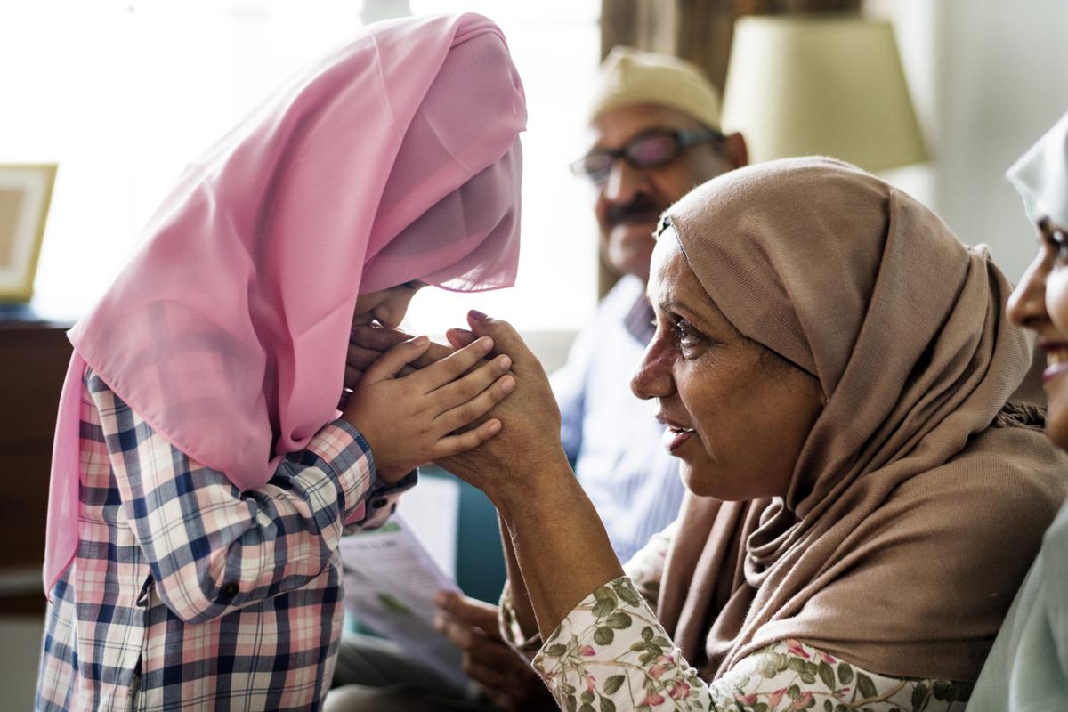 A Guide to Assisted Living for Arab American Seniors - Hero Image