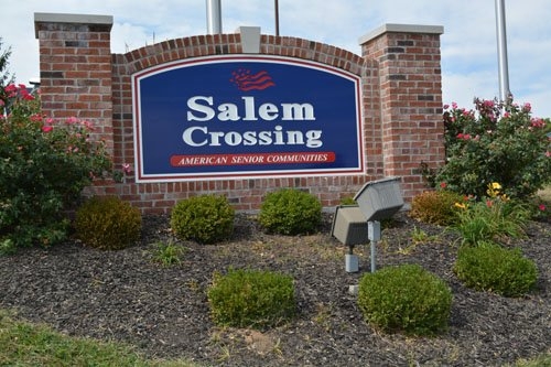 Salem Crossing image