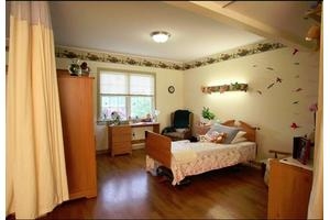 LIGONIER GARDENS PERSONAL CARE & RETIREMENT CENTER image