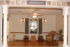 Golden Livingcenter - Brentwood