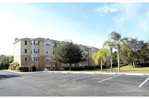 Silver Pointe at Leesburg image