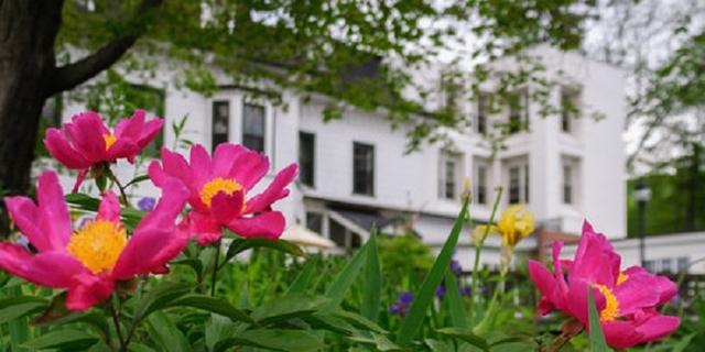 Bradley House at Garden Path Elder Living image