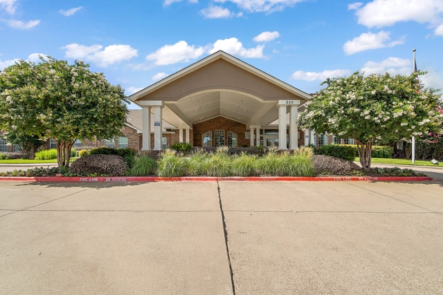 Morada Cedar Hill Assisted Living image