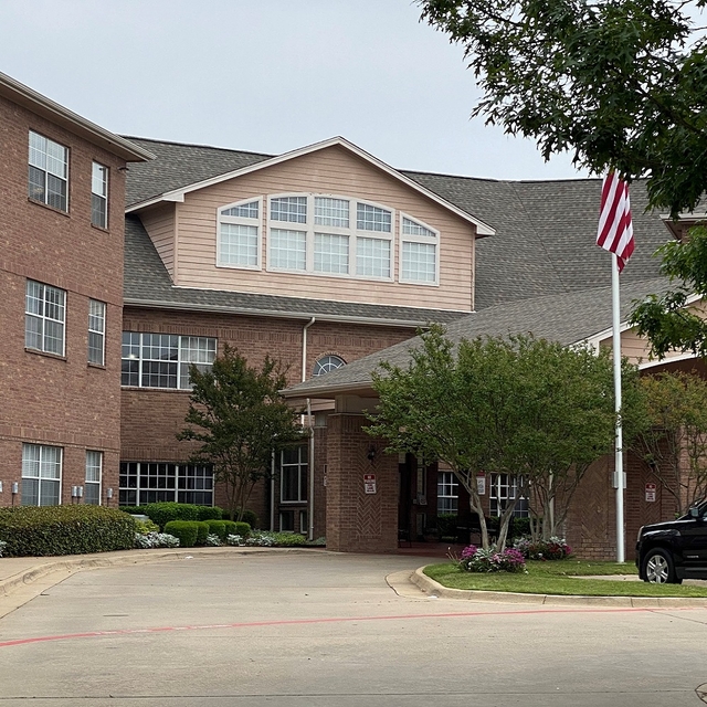 Morada Cedar Hill Independent Living image