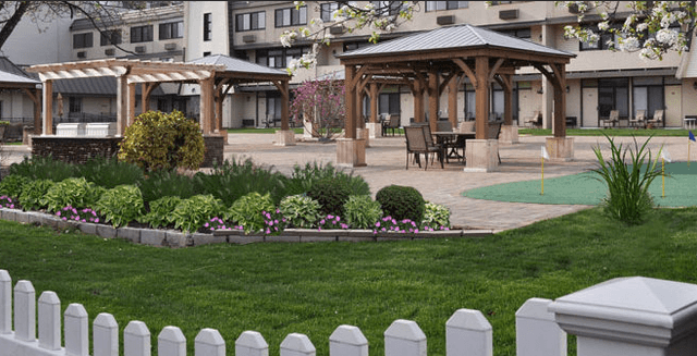 The Arbors Assisted Living at Islandia