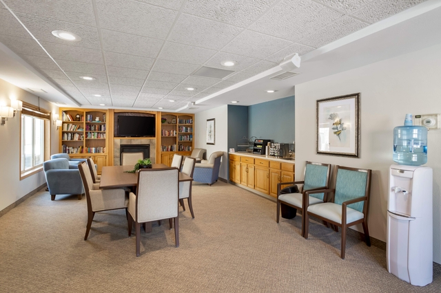 Duluth Heights Lodge Senior Living image