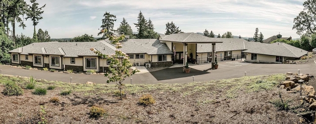 Clackamas Heights Senior Living image